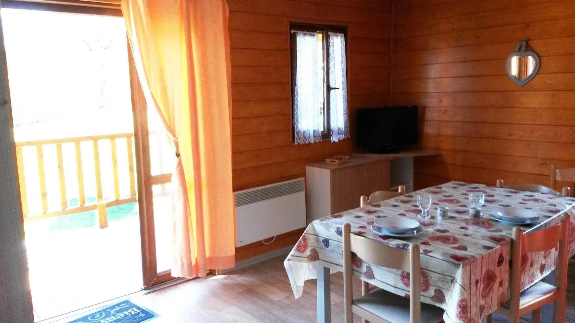 Chalets Du Lac Arcizans-Avant Exterior foto